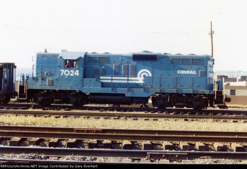 CR GP9 #7024 - Conrail